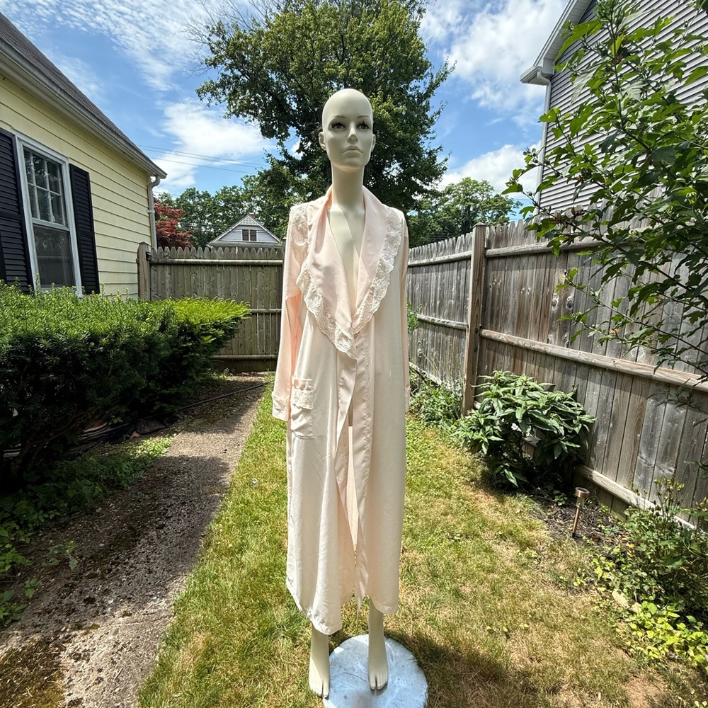 Vintage Elegant Rose Long Robe